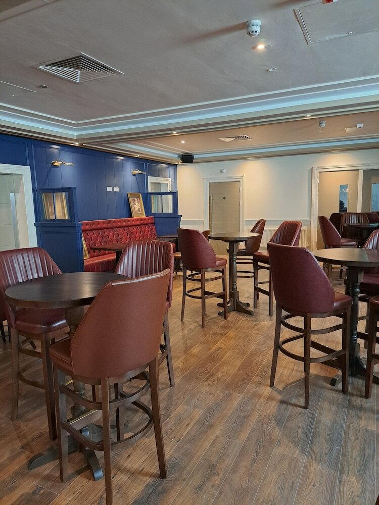 Фото Coachmans Inn