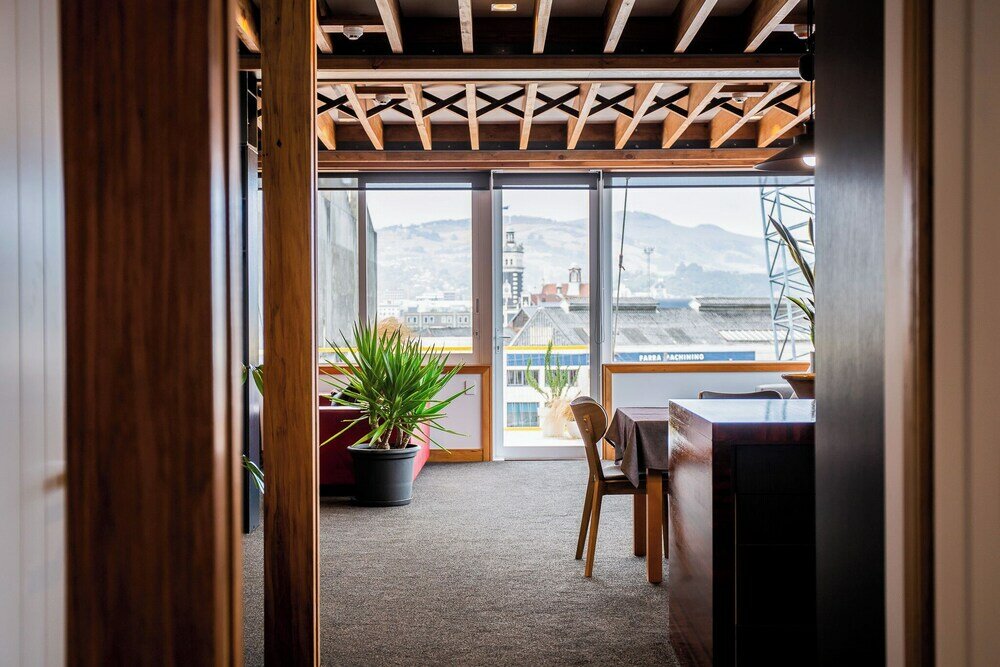 Фото The Thomas Gregg Apartments