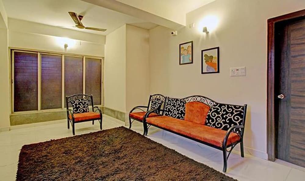 Фото Fabhotel Ashraya Inn