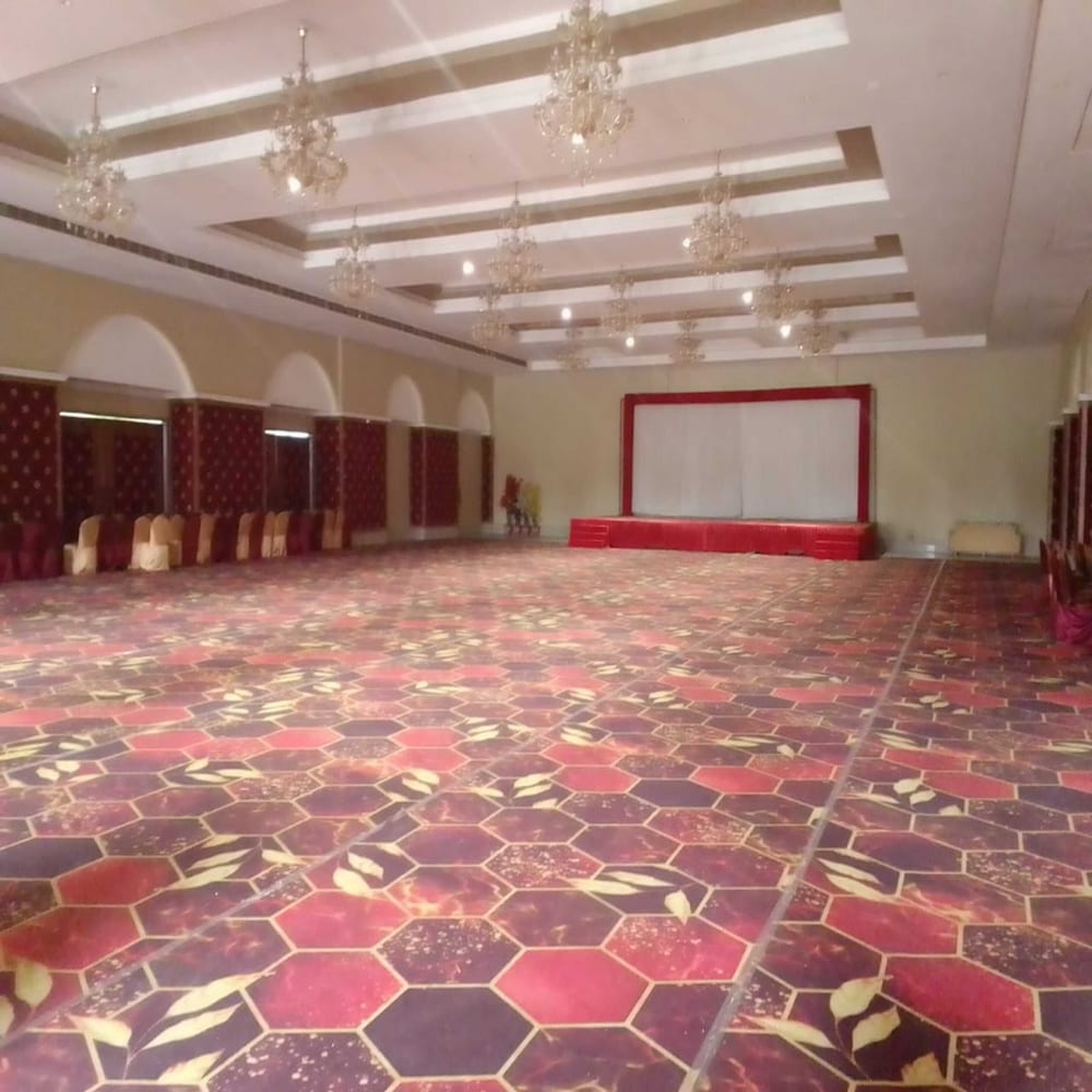 Фото The Grand Padma Resort & SPA