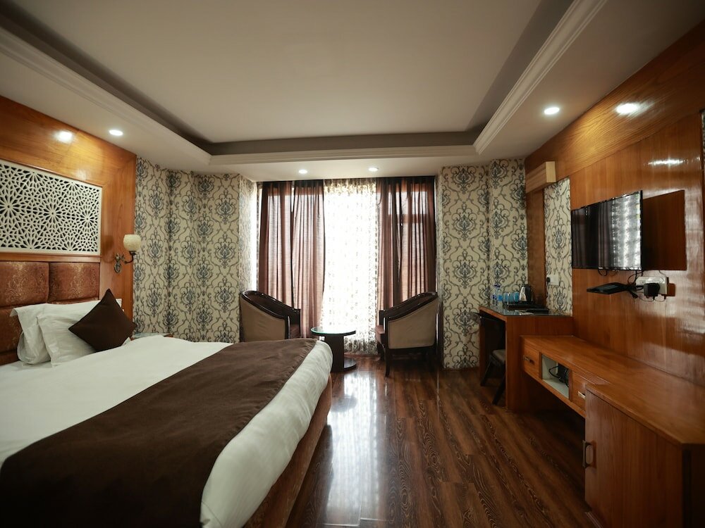 Фото Hotel The Montreal Near by Dal Lake