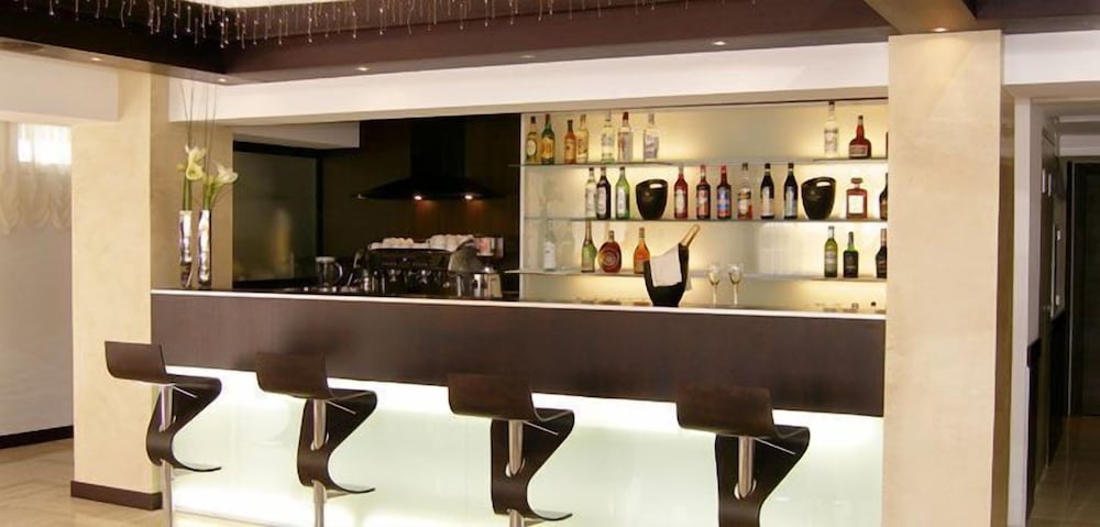 Фото Hotel Petit Palais