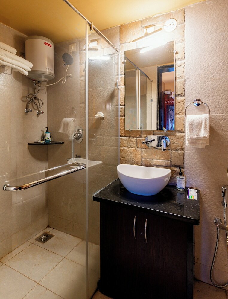 Фото Treebo Trend Rock Valley