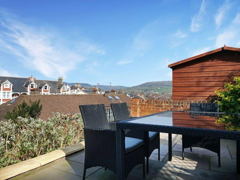 Гостиница Beautiful 3-bed House in Sidmouth, Сидмут, фото