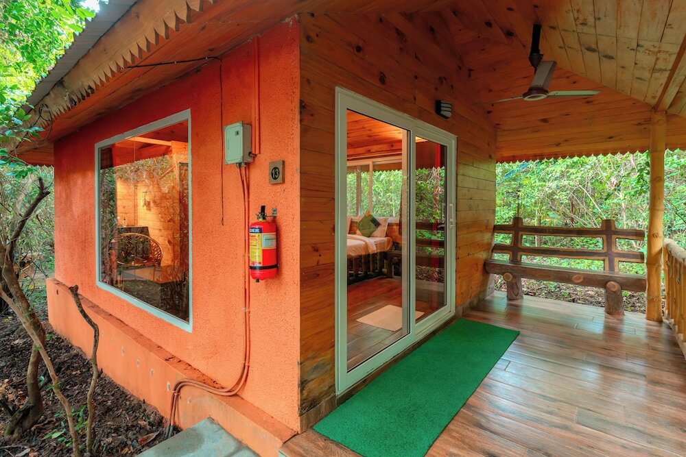 Фото Treebo Trend Rock Valley