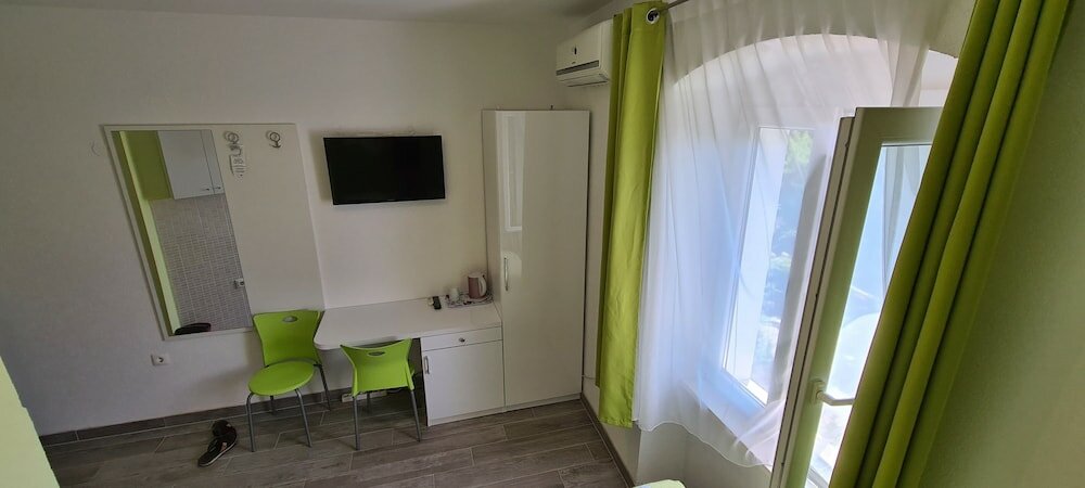 Фото Luxury Garden Rooms