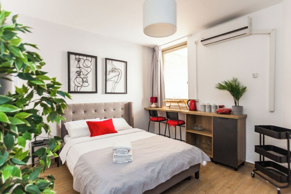 Фото HaYarkon Apartments