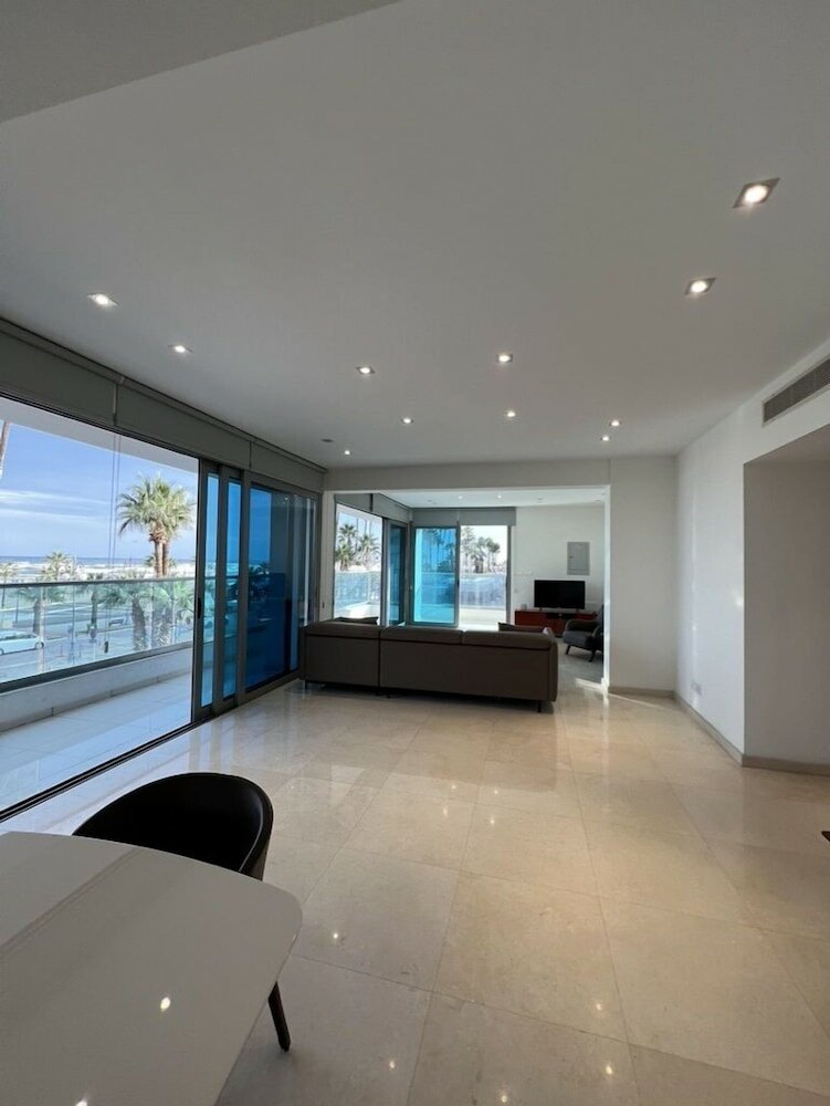 Фото Aphrodite Plaza