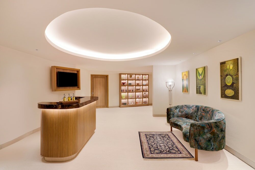 Фото Aurika, Mumbai Skycity – Luxury by Lemon Tree Hotels