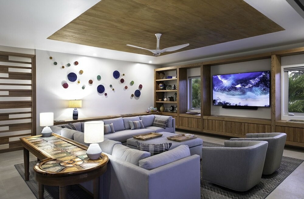 Фото Fabulous 5 Bedroom Beachfront Villa