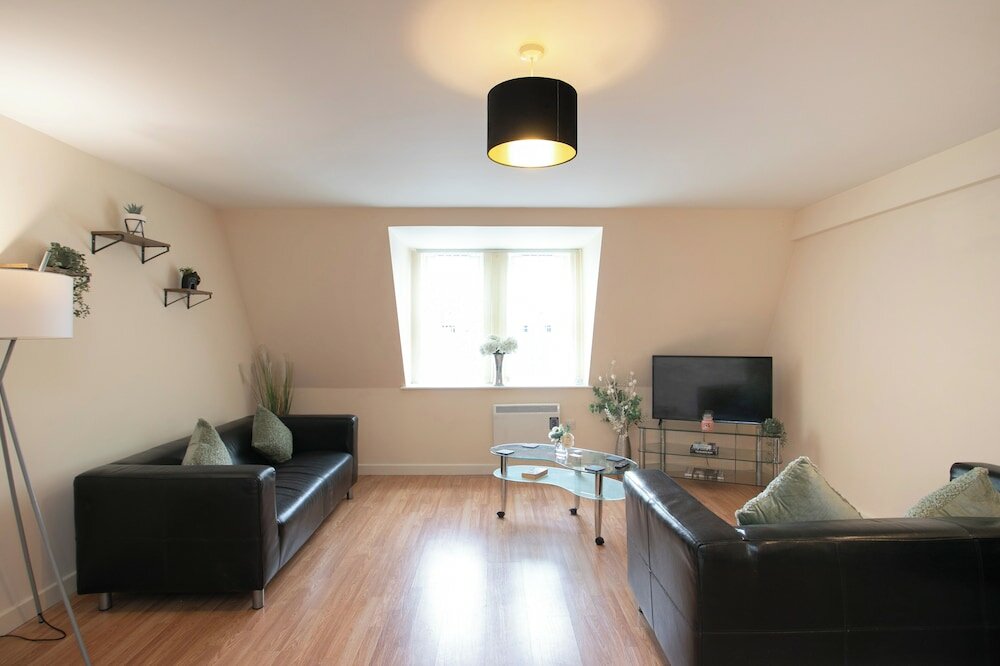 Фото 2 Bedroom Apartment in Heart of Notts