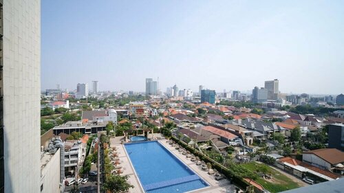 Гостиница Strategic 2br Apartment at Trillium Residence в Сурабае