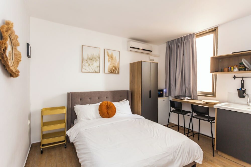 Фото HaYarkon Apartments