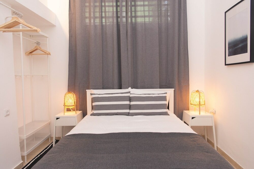 Фото Апартаменты Яркон - на пляже Тель-Авив