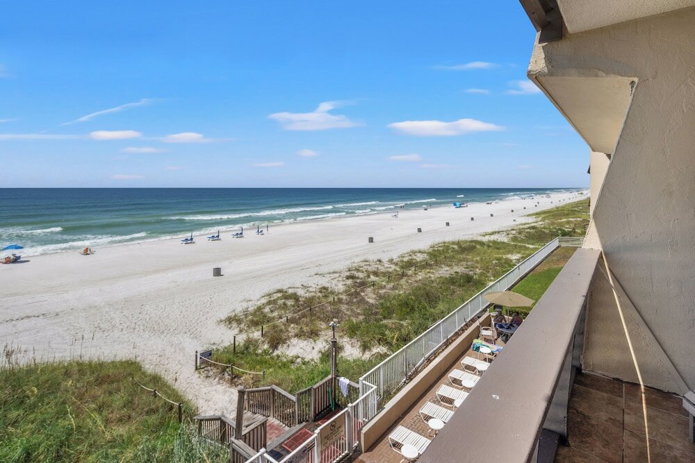 Фото Gulfgate B307 - Red Wave