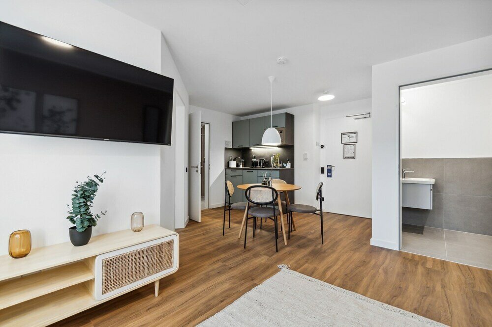 Фото Limehome Oberhausen Paul-Reusch-Str