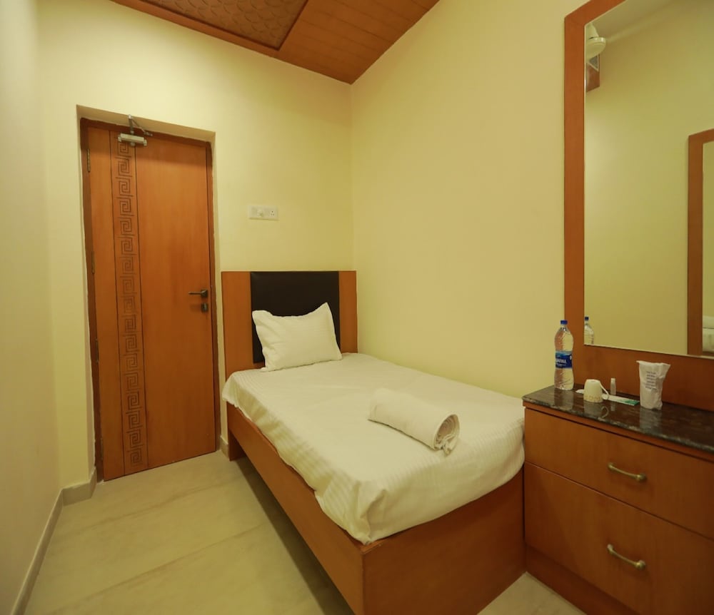 Фото Hotel Ashok Palace