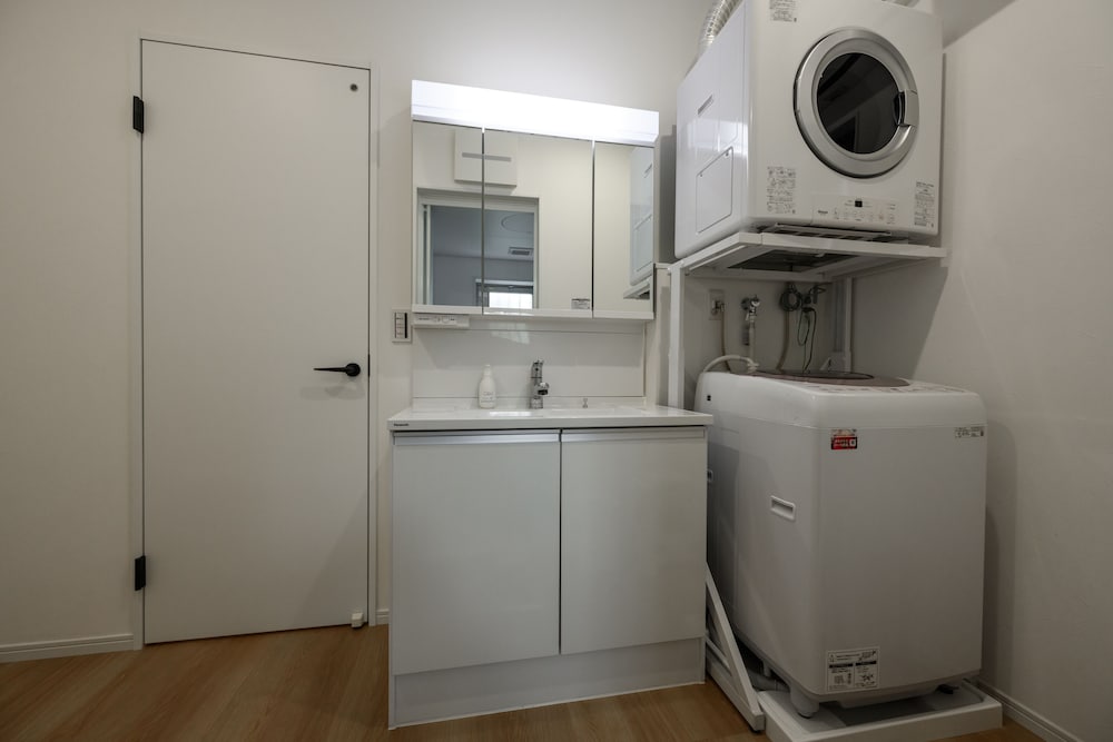 Фото Araha Beachway Inn