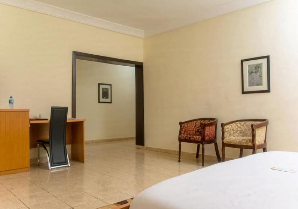 Фото Apartments & Hotels by Qualer Jos