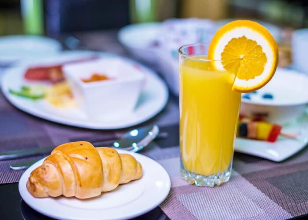 Фото Apartments & Hotels by Qualer Jos