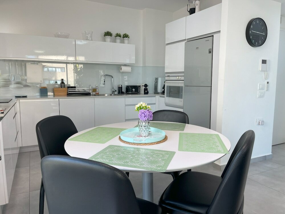 Фото AirTLV - Luxury Apartment Port of Jaffa