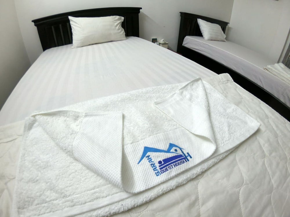 Фото Sarah Guest House