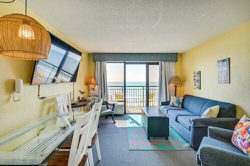 Гостиница Myrtle Beach Oceanfront Condo w Resort Amenities в Миртл-Бич