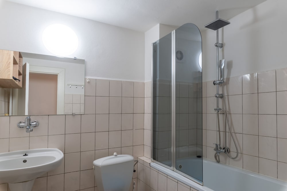 Фото Alpine Hostel Appartements