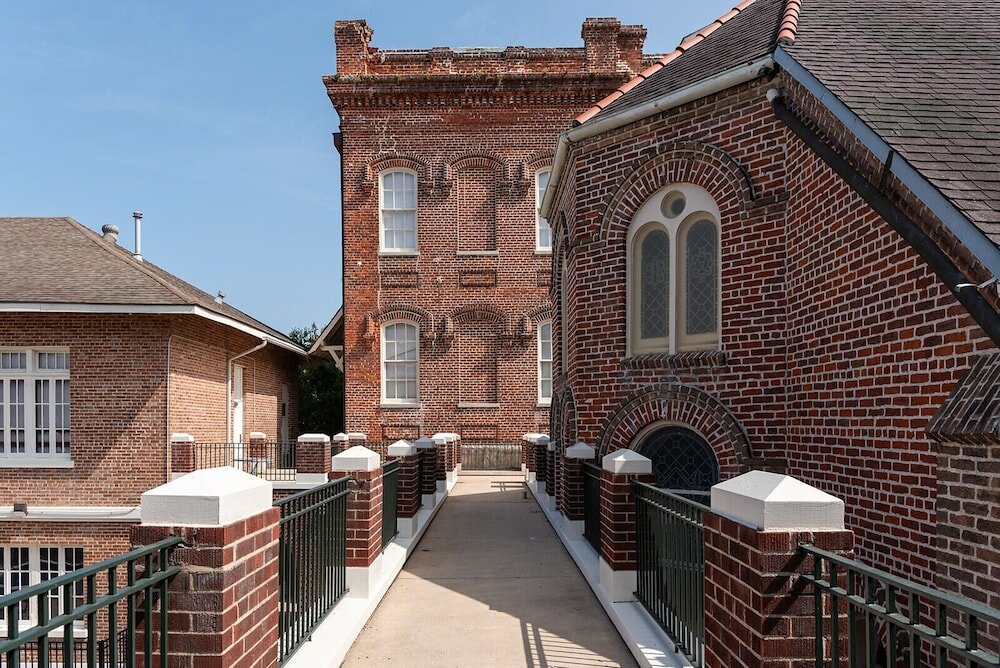 Фото Holy Angels Bywater Hotel and Residences