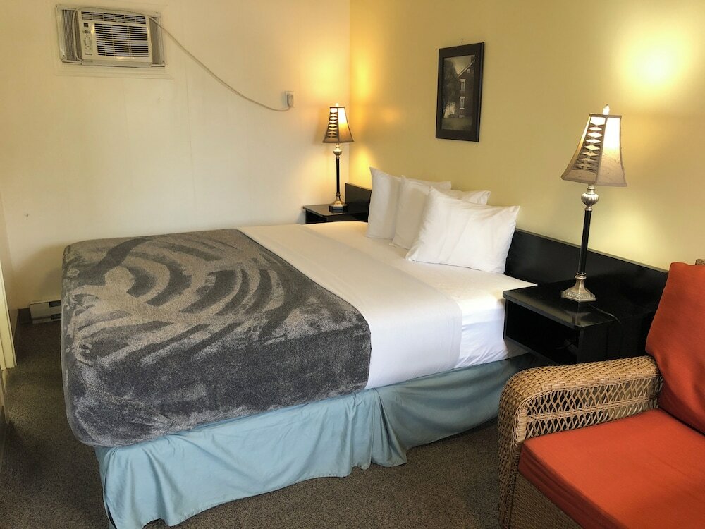 Фото Creston Valley Motel