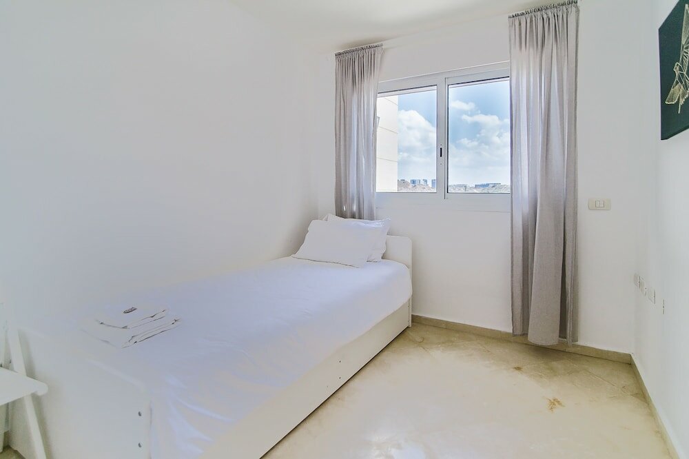 Фото Olala Marina Apartments