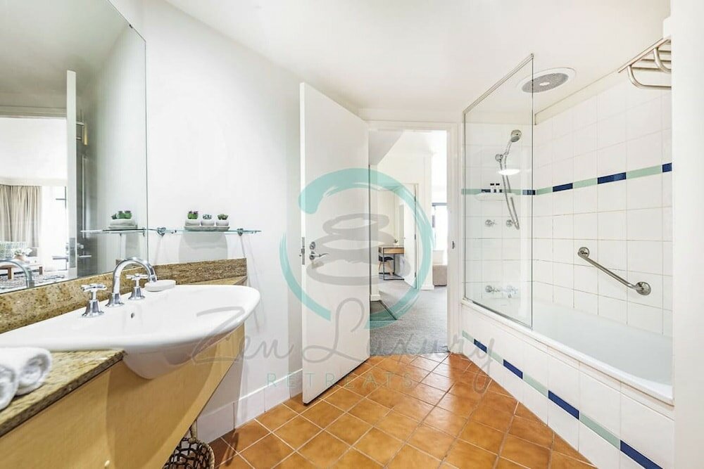 Фото New Zen 88 The Esplanade Sunset Retreat