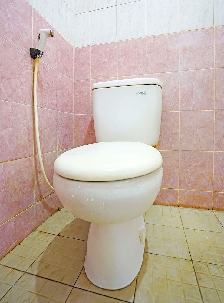 Фото Spot On 91360 Swk 68 Syariah