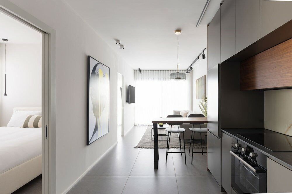 Фото Skyline Serenity by tlv2rent