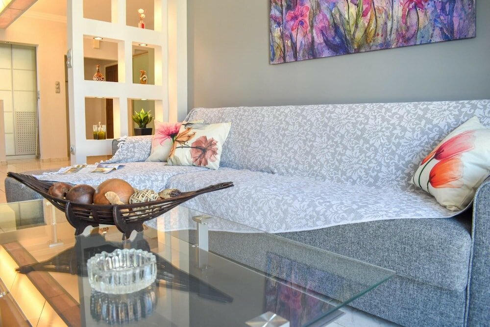 Фото Cozy Flat Main Square 10min To The Sea