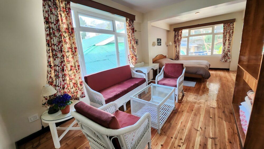 Фото Ivanhoe Hotel A Heritage Property