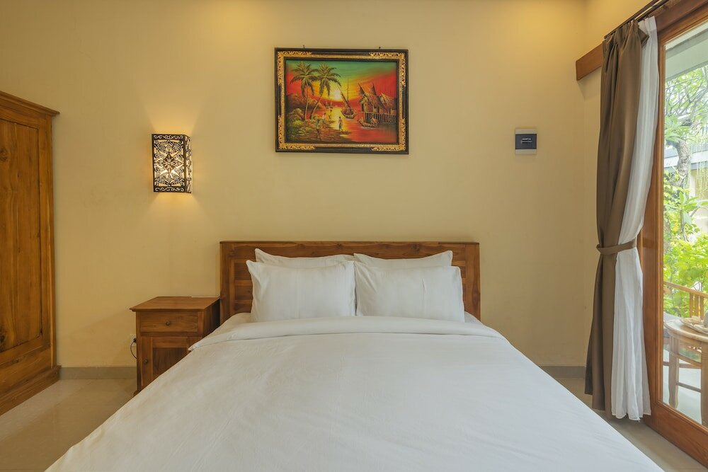 Фото Liliy Guest House Legian