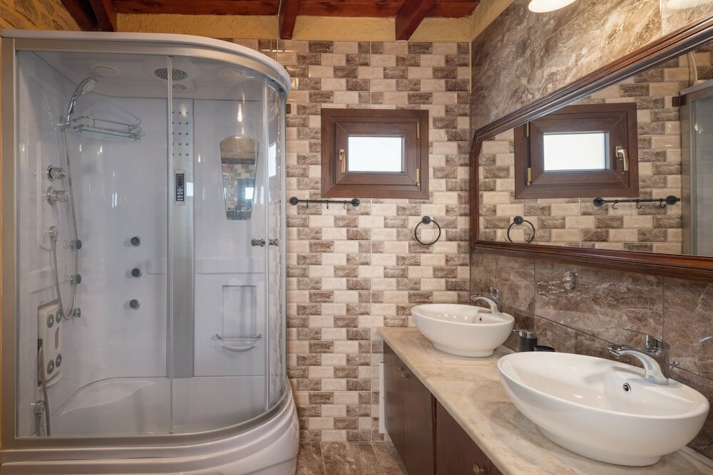 Фото Draganigo Luxury Stone Houses