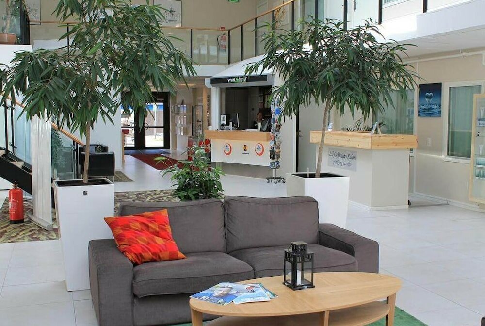 Фото отеля 2