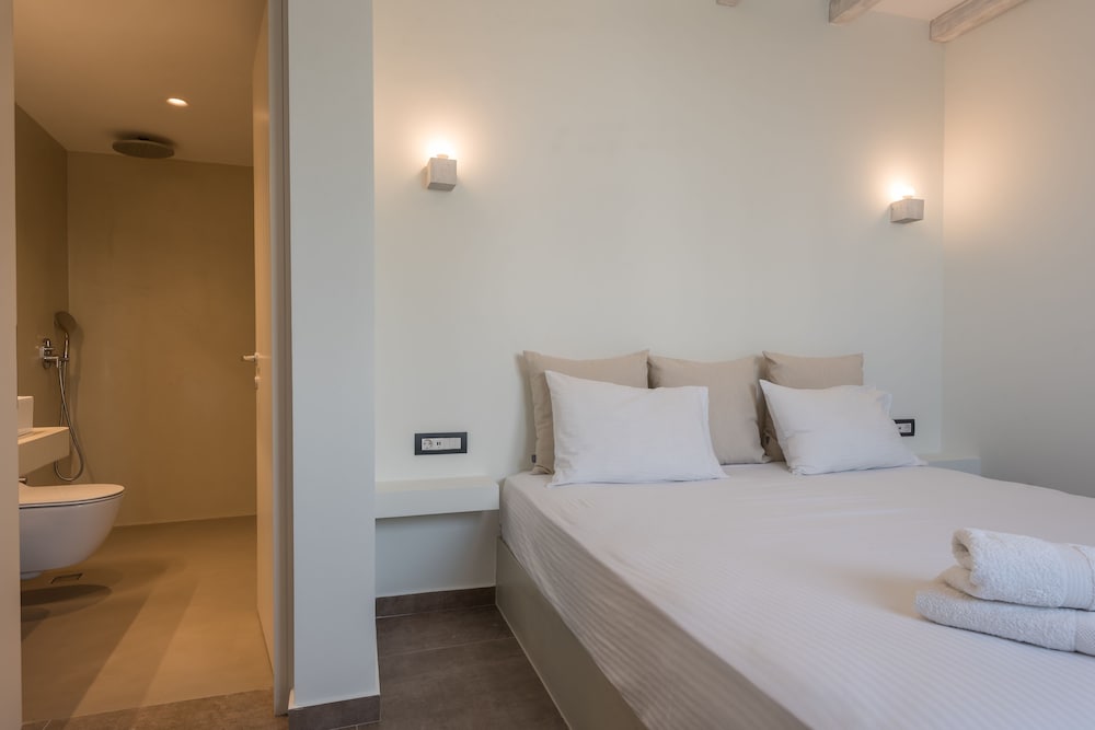 Фото Aneliz Paros