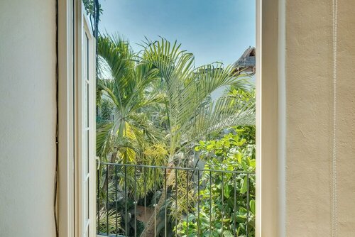 Гостиница Puerto Vallarta Hideaway w Balcony & Pool! в Пуэрто-Вальярта