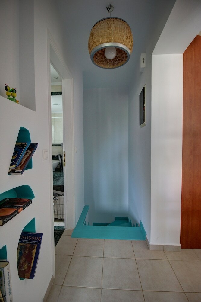 Фото 1 Bedroom Apartment on Beach Elias Upper