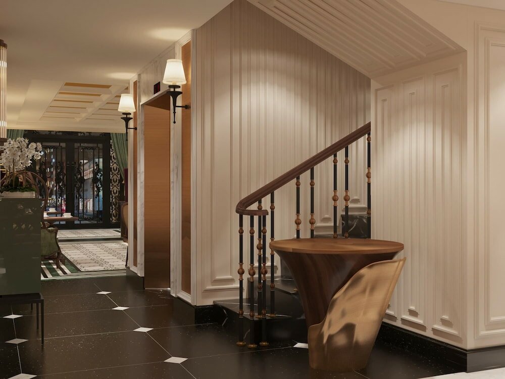 Фото Victor Metropolis Hotel & Rooftop Bar