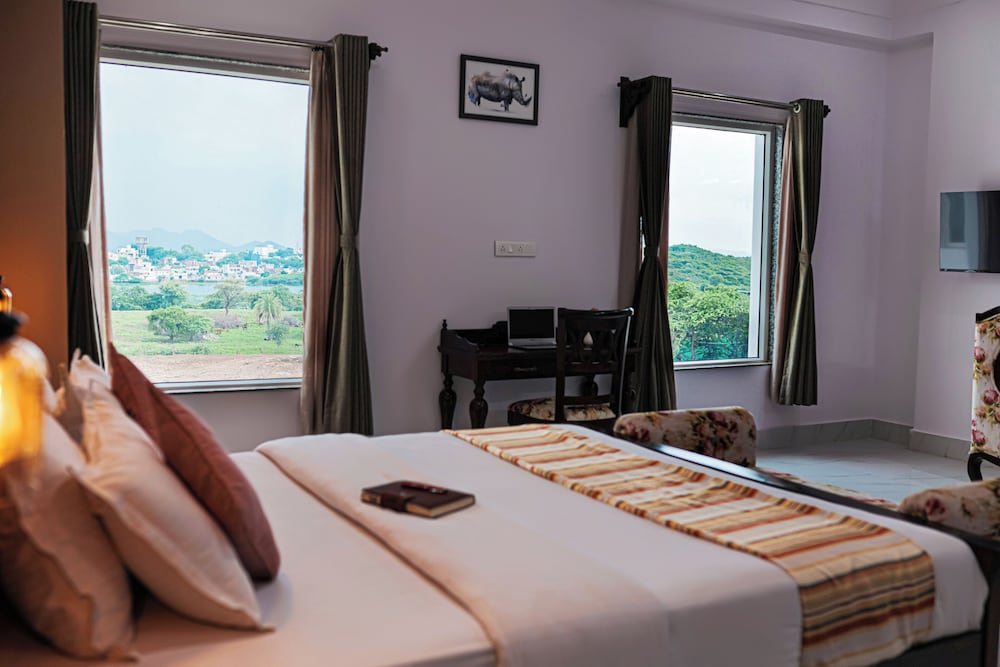 Фото Lake View Hotel Revaas