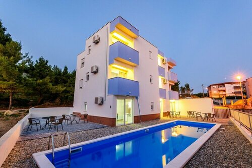 Гостиница S1-spacious Studio With the sea View & use of Pool в Подстране