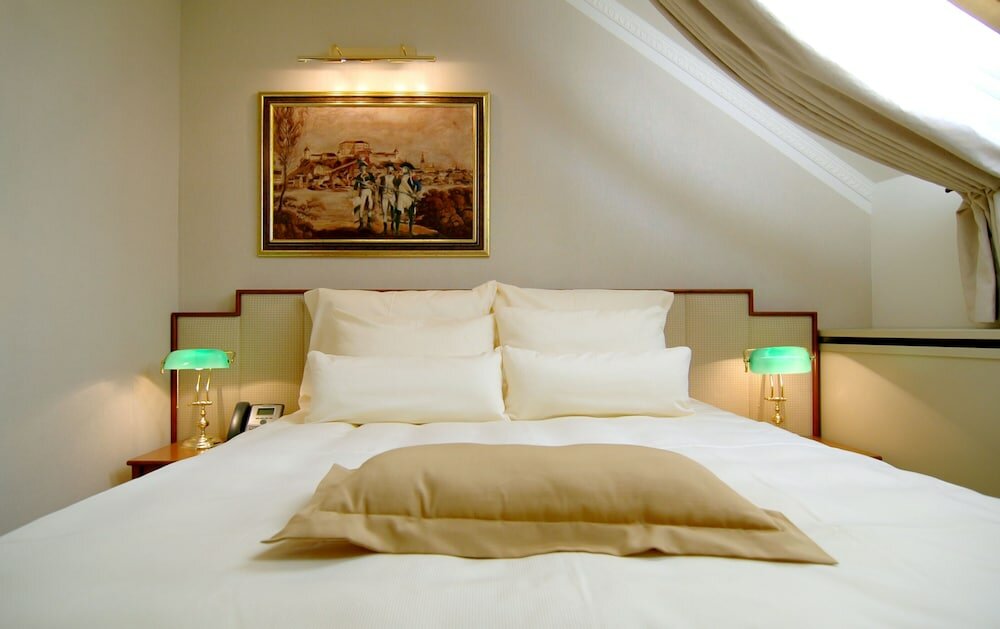 Фото Hotel Mitra