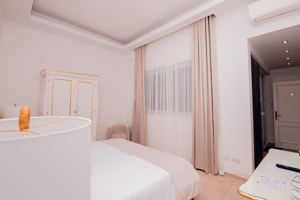 Фото Giorgio Boutique Hotel