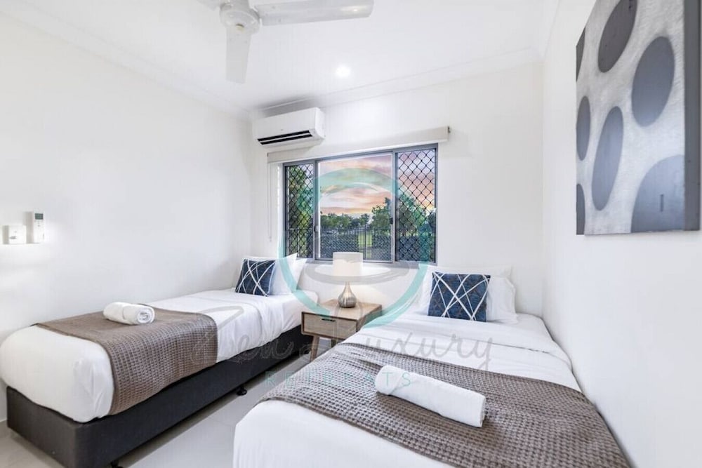 Фото Zenhouse Stylish - 3br Home near Shops