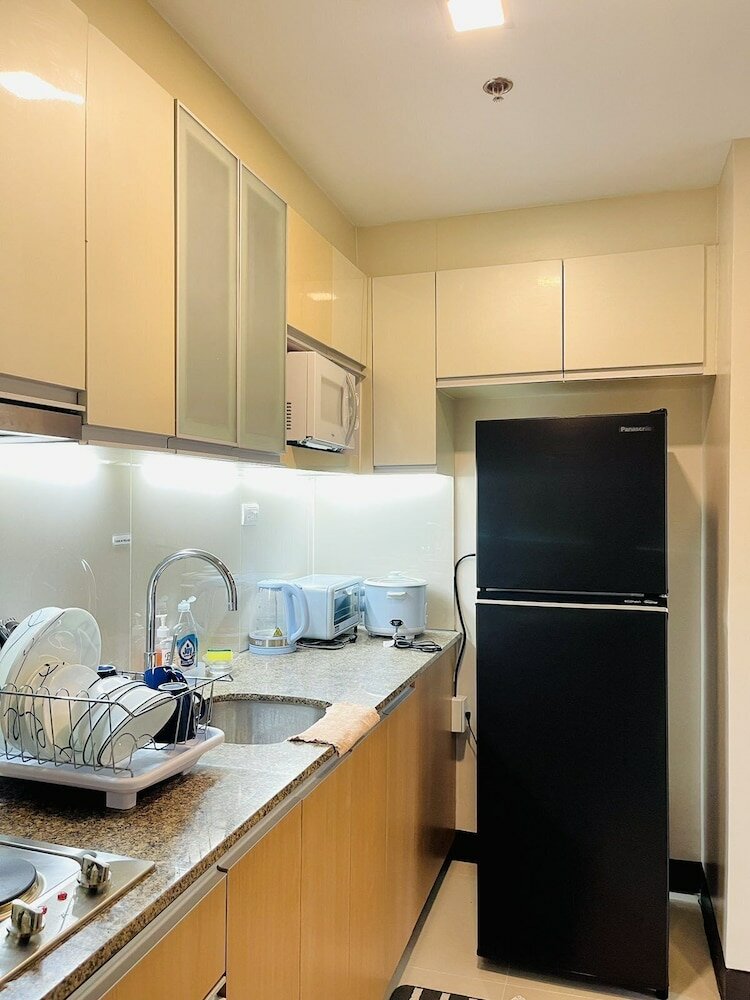 Фото Mactan Beach front Suites