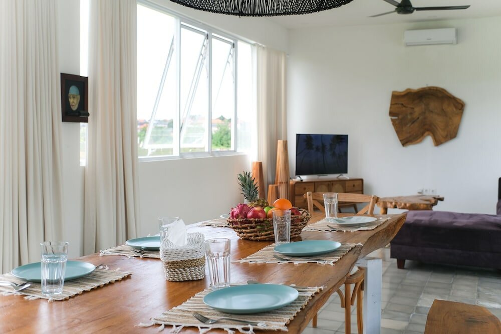 Фото Villa Roman & Alena Canggu